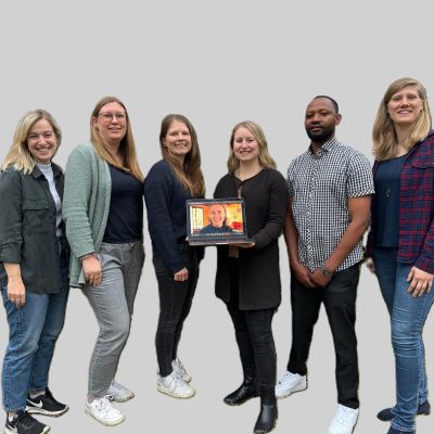 Unser Startteam (Lena, Maren, Julia, Anna, Charly, Maliaki, Hanna, v.l.n.r.)